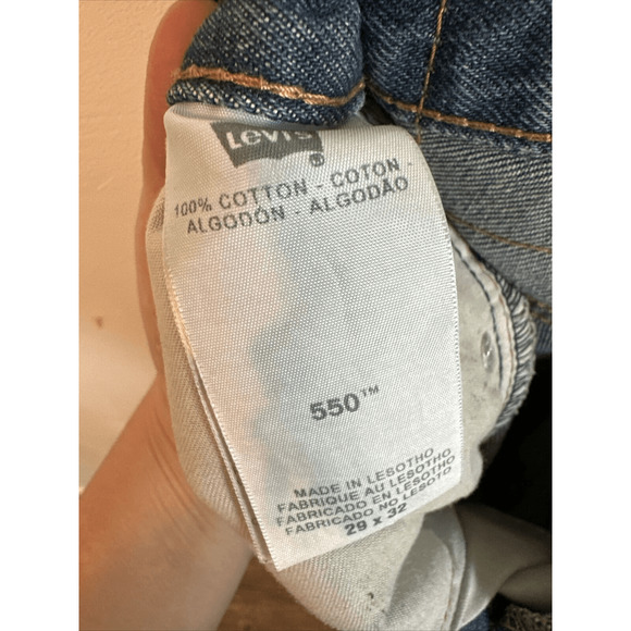 Levis Vinyl Flame 550 Jeans Rigid Denim Woman’s Size 29 Modified Cropped - Picture 13 of 13